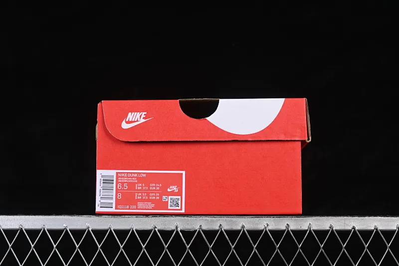 All categories Nk SB Dunk series Nk SB Dunk Low low-top sneakers Nike SB Dunk Low Year of the Horse limited low-top casual sneakers IQ1118-220